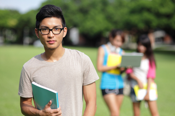 勉強ができそうな男性