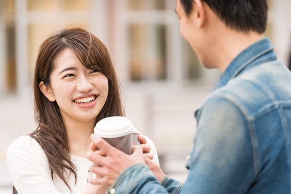 デートを楽しむ女性